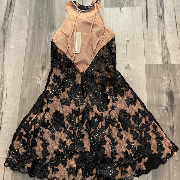 DO+BE Black Sequin Low Back Cocktail Dress - Picture 2 of 5